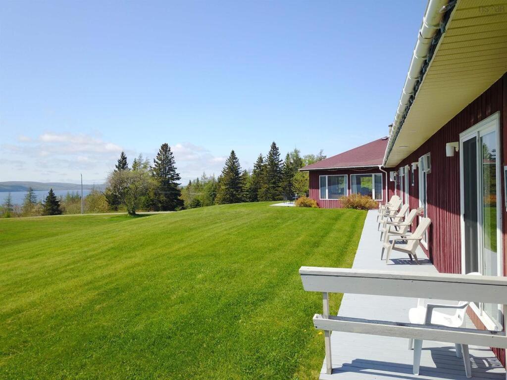 Baddeck Inn Eksteriør bilde
