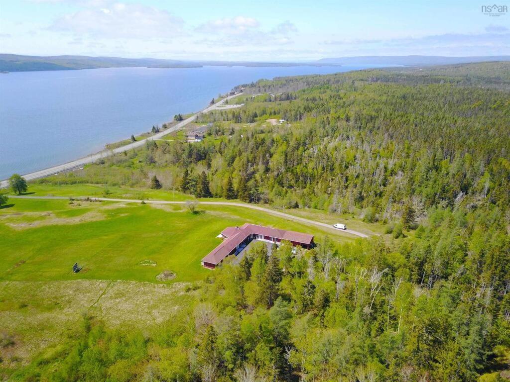 Baddeck Inn Eksteriør bilde