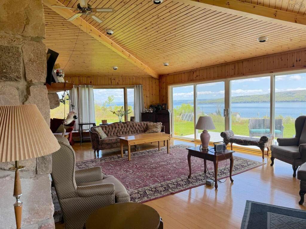 Baddeck Inn Eksteriør bilde